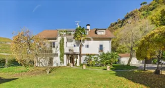 von_poll_real_estate_property_IT254152583_image_39