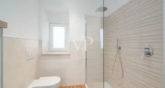 von_poll_real_estate_property_IT254152583_image_108