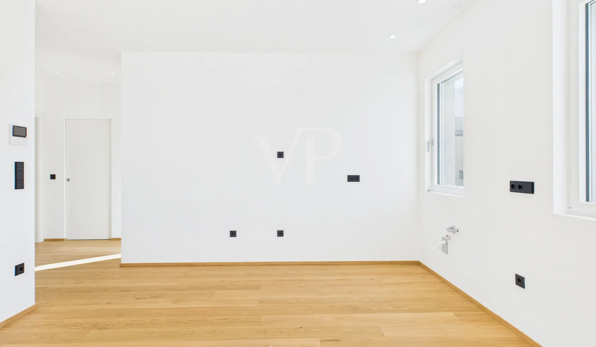 Splendido Trilocale Ristrutturato a Gries – Piano Attico con Tre Balconi