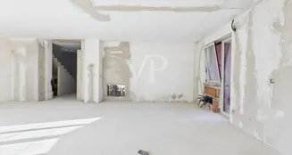 von_poll_real_estate_property_IT254152618_image_9