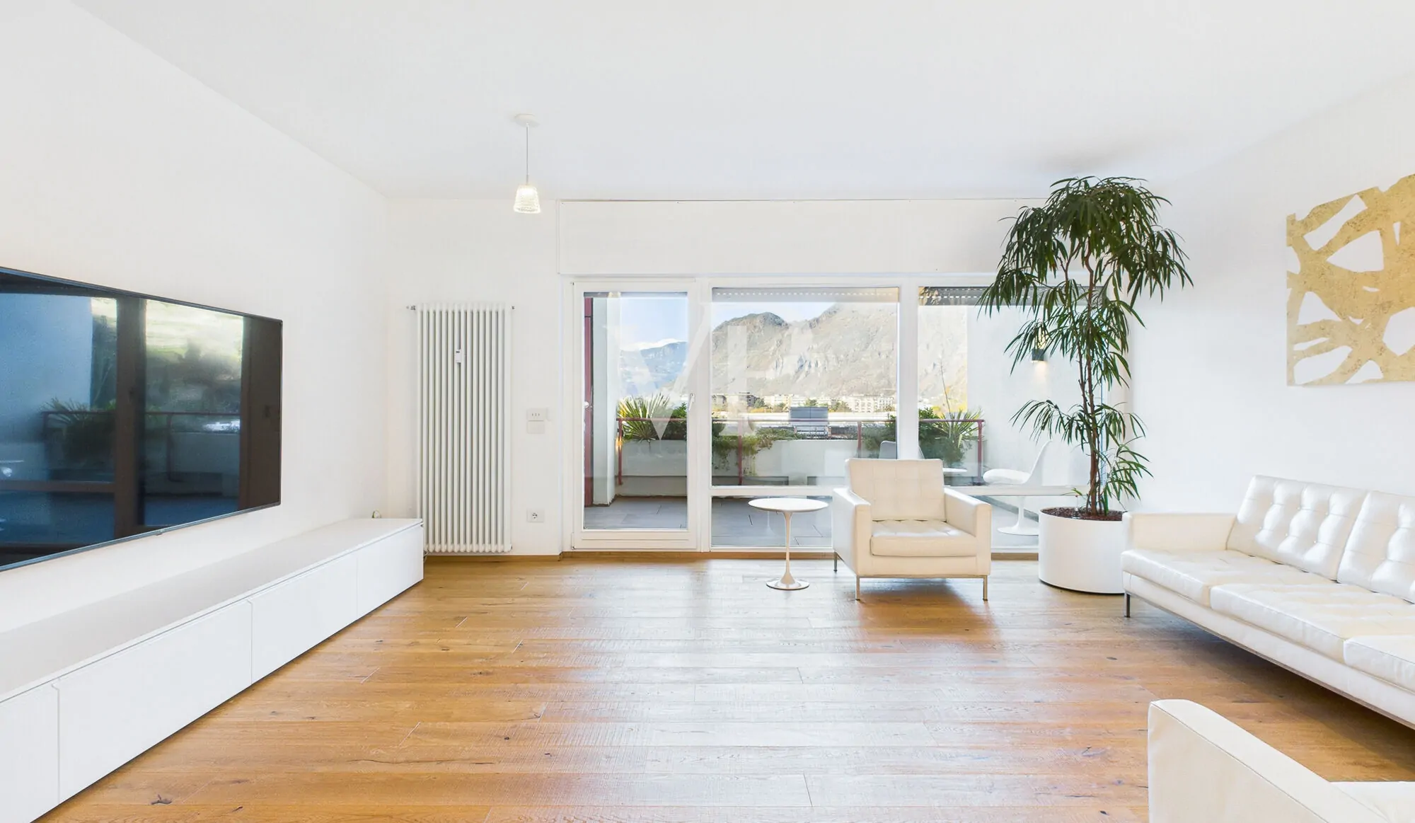 Elegante Fünf-Zimmer-Duplex-Wohnung mit Panoramaterrasse