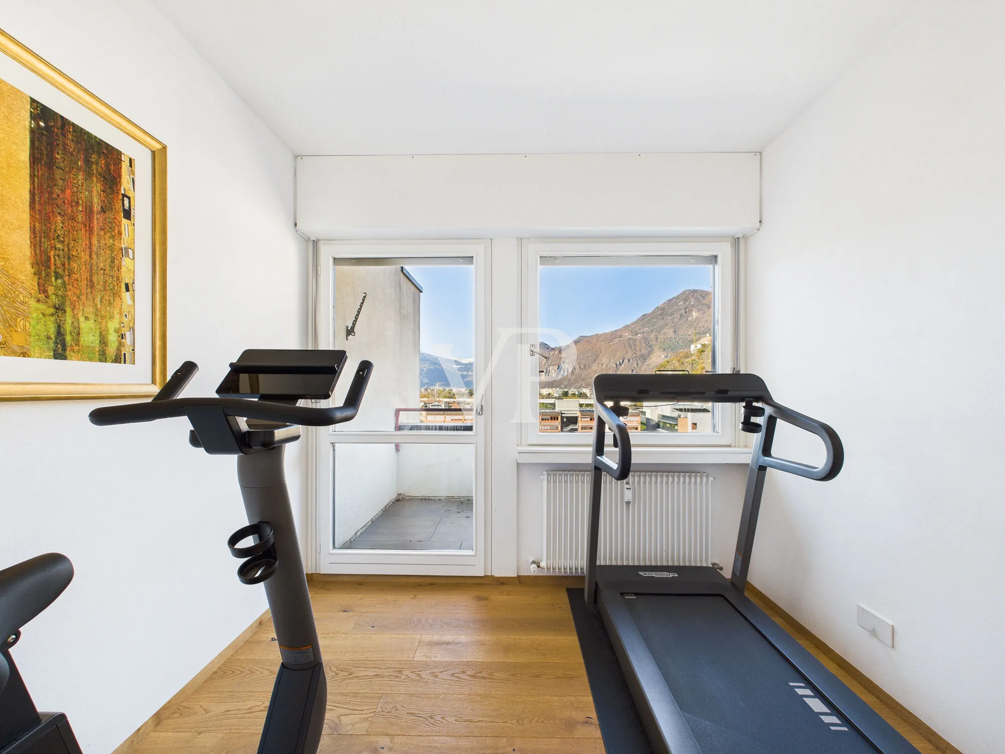 Elegante Fünf-Zimmer-Duplex-Wohnung mit Panoramaterrasse