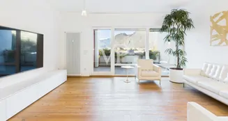 von_poll_real_estate_property_IT254152638_image_0