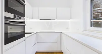 von_poll_real_estate_property_IT254152638_image_8