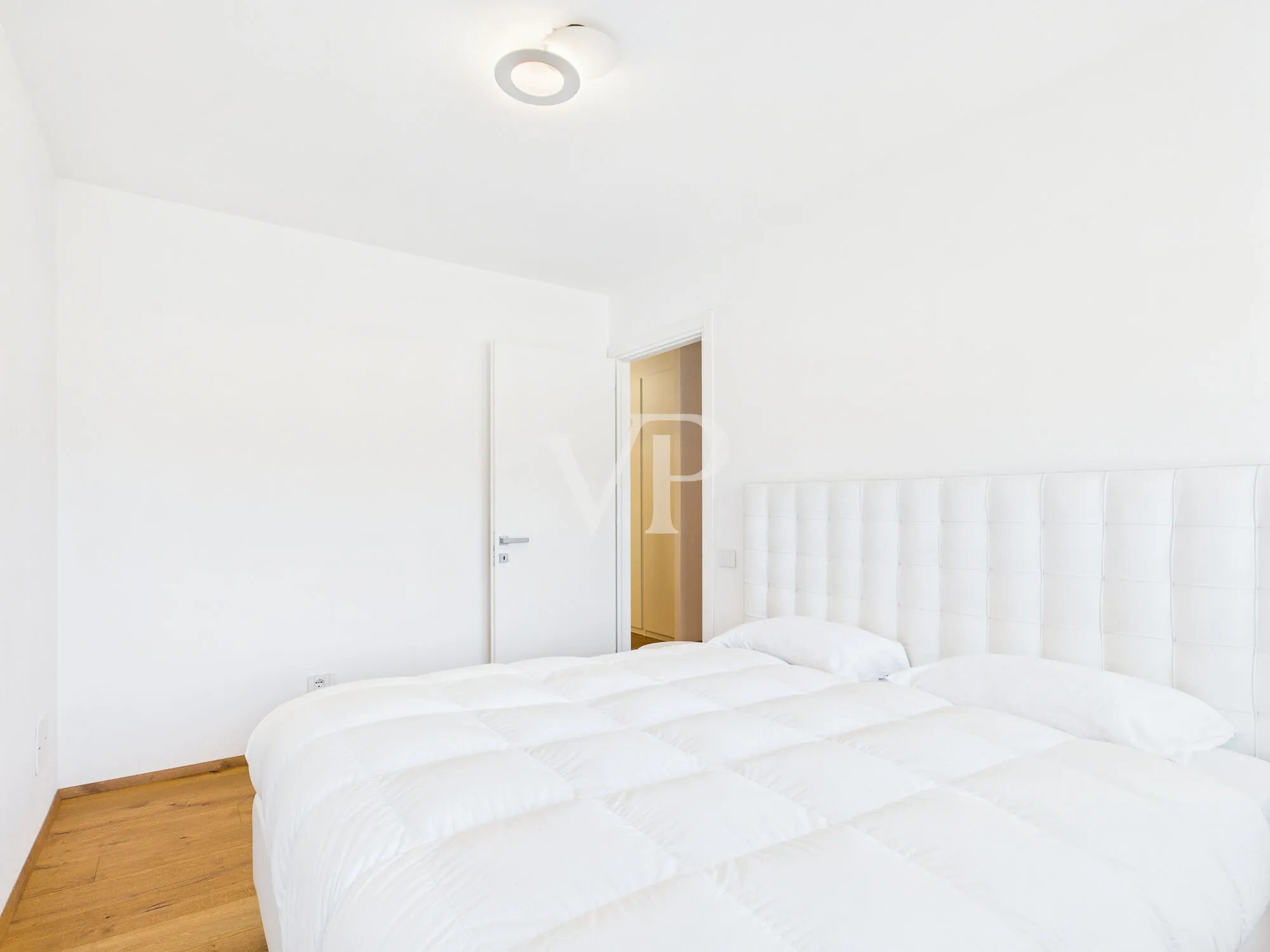 Elegante Fünf-Zimmer-Duplex-Wohnung mit Panoramaterrasse