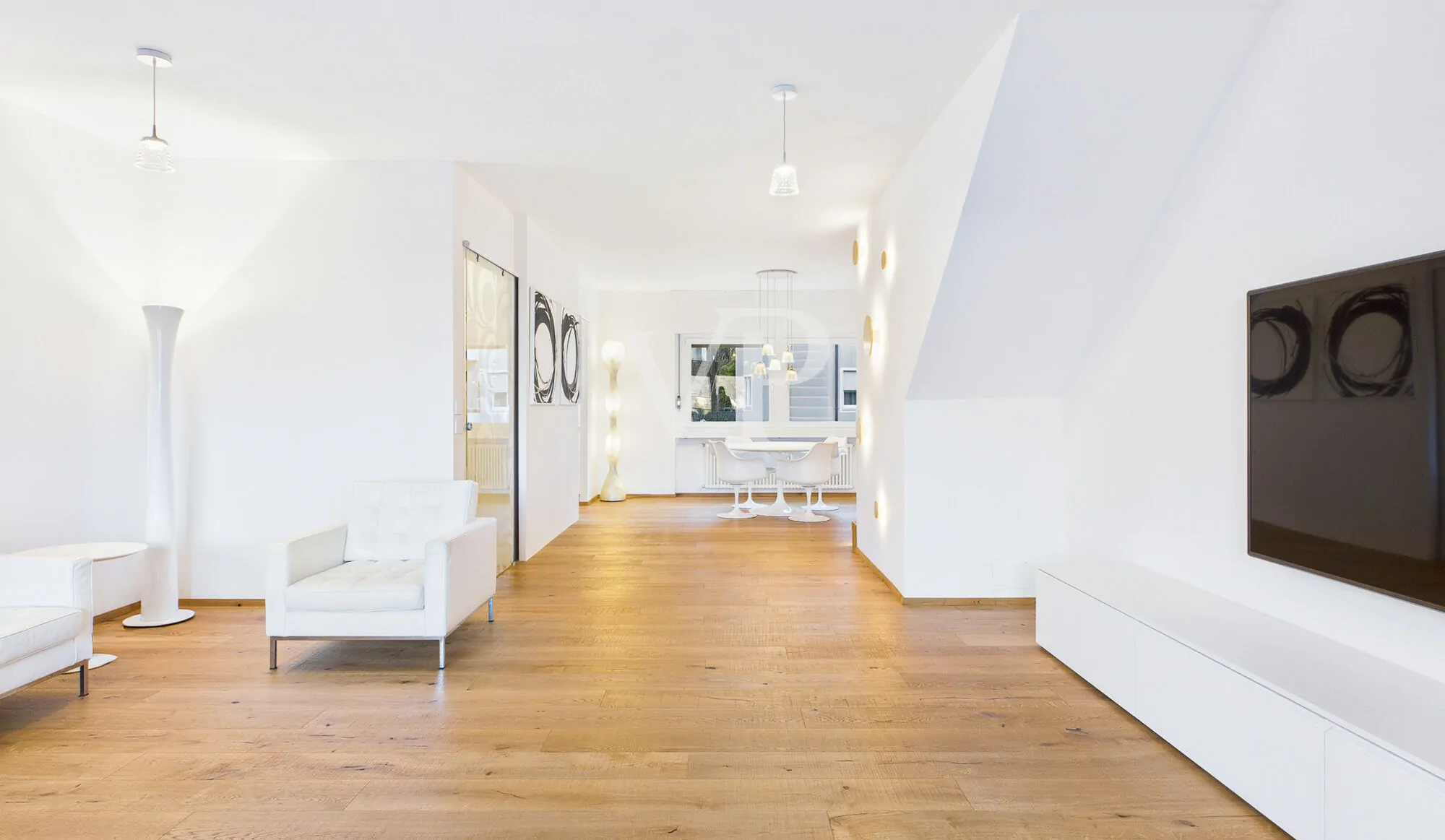 Elegante Fünf-Zimmer-Duplex-Wohnung mit Panoramaterrasse