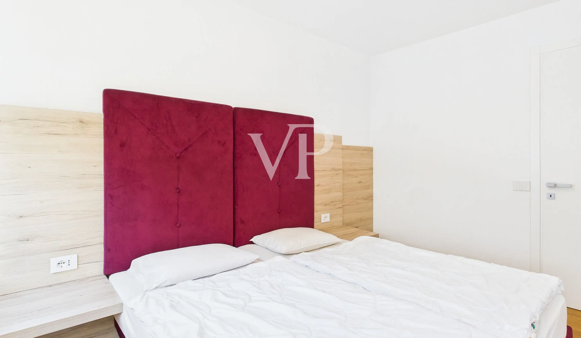 Elegante Fünf-Zimmer-Duplex-Wohnung mit Panoramaterrasse