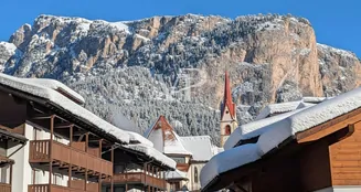 von_poll_real_estate_property_IT264922680_image_1