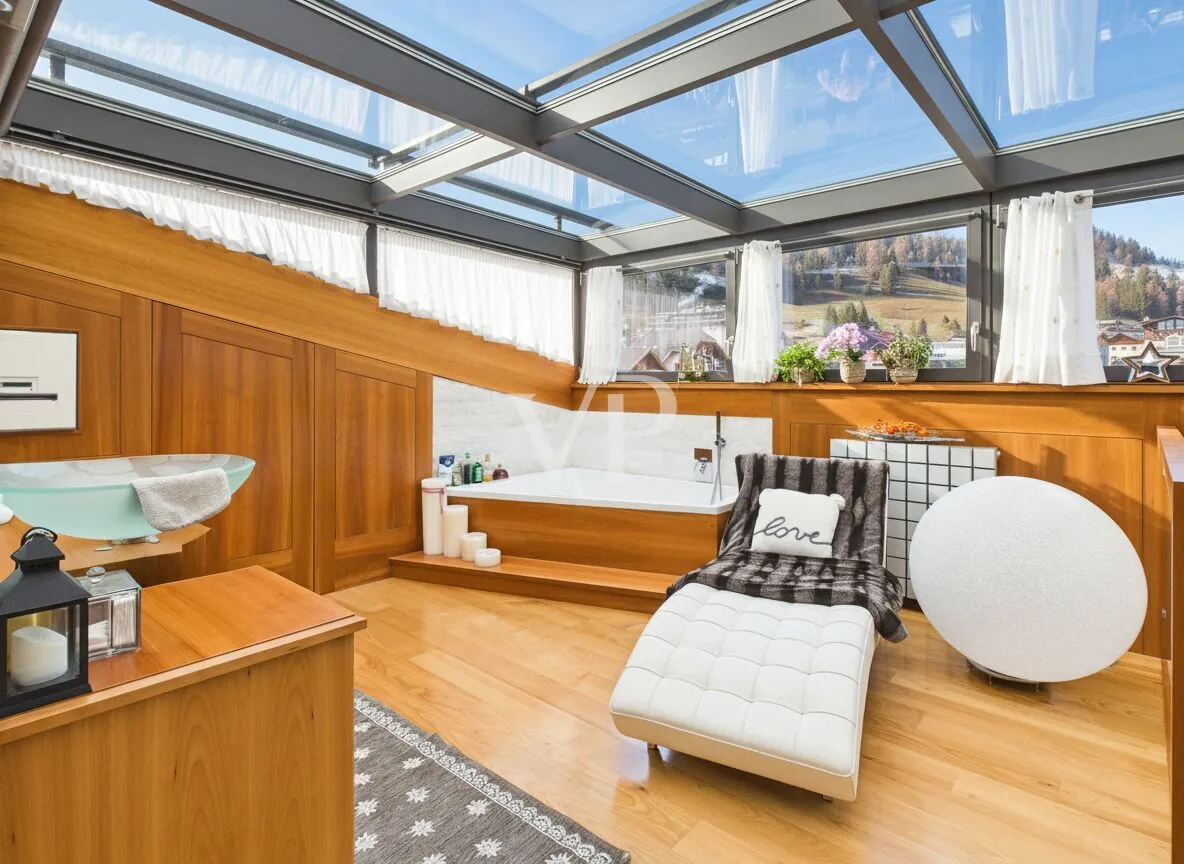 Exclusiva propiedad ski-in/ski-out con impresionantes vistas de los Dolomitas