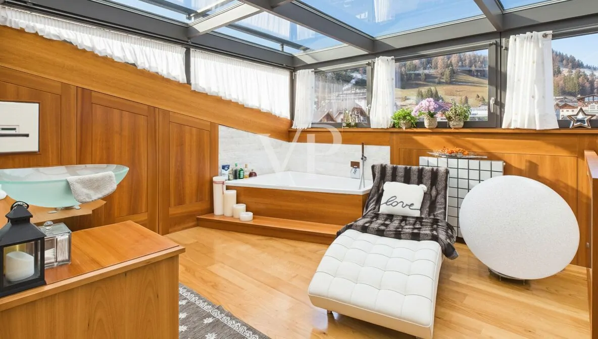 Exclusive ski-in/ski-out property with breathtaking views of the Dolomites