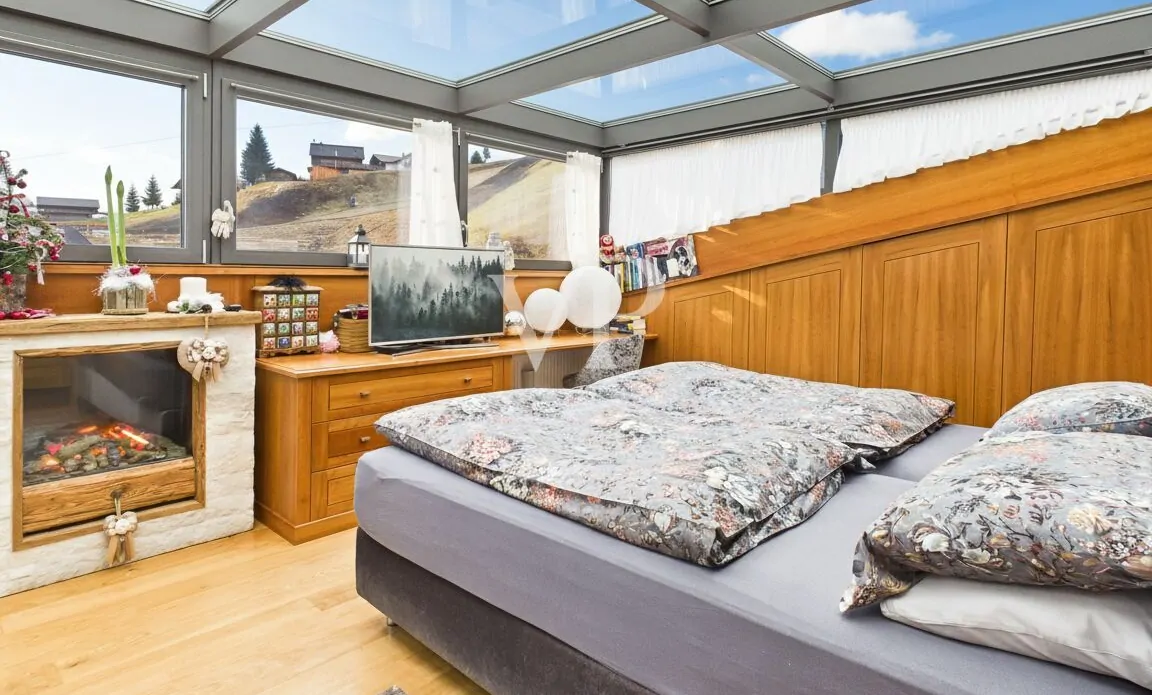 Exclusive ski-in/ski-out property with breathtaking views of the Dolomites