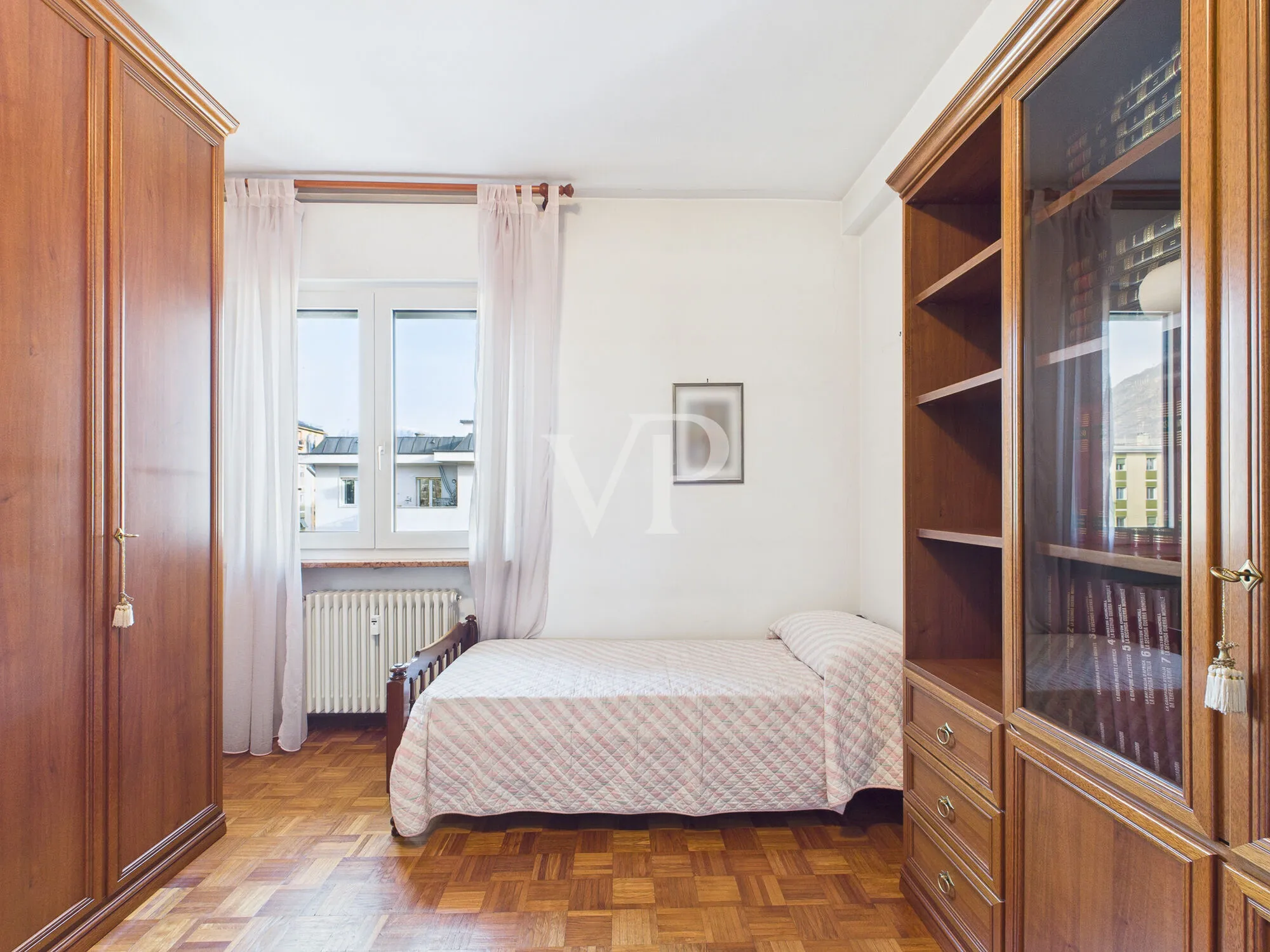 Bolzano: Luminoso y espacioso apartamento de tres habitaciones en via Palermo