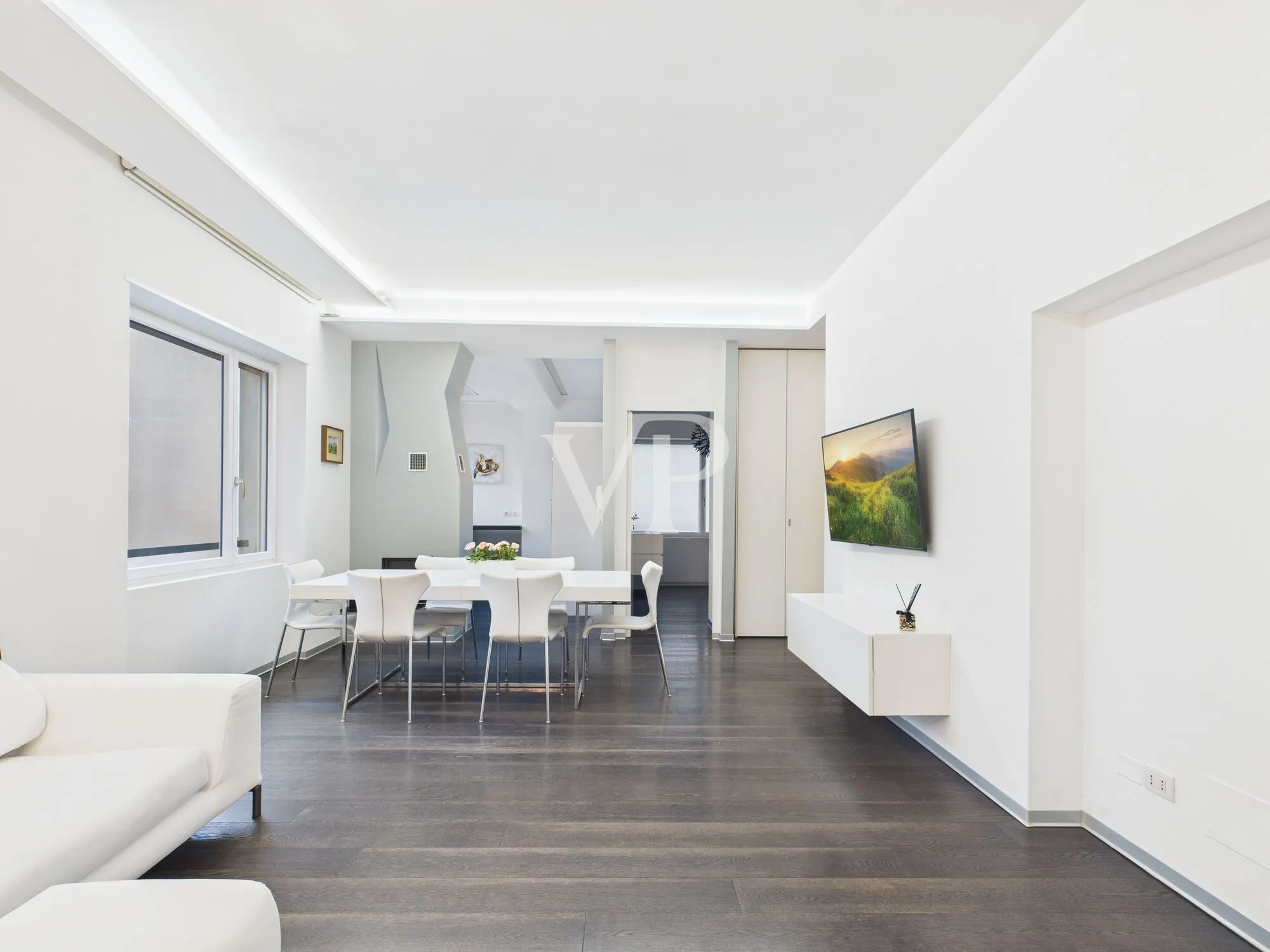 Elegante ático con jardín privado y vistas al Catinaccio