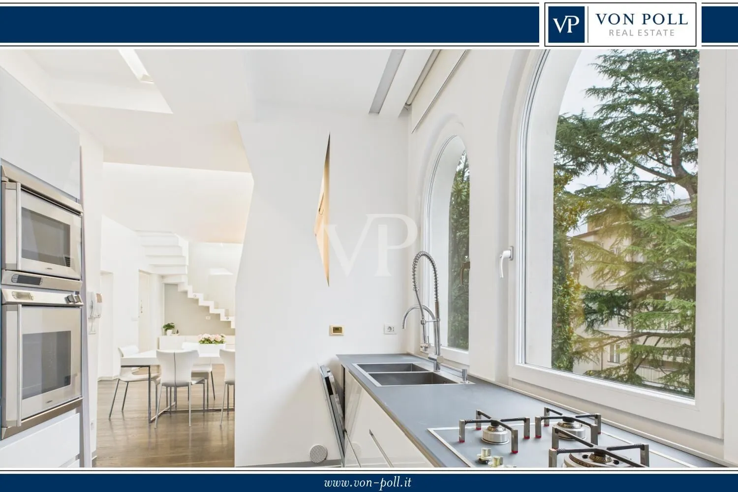 Elegante ático con jardín privado y vistas al Catinaccio