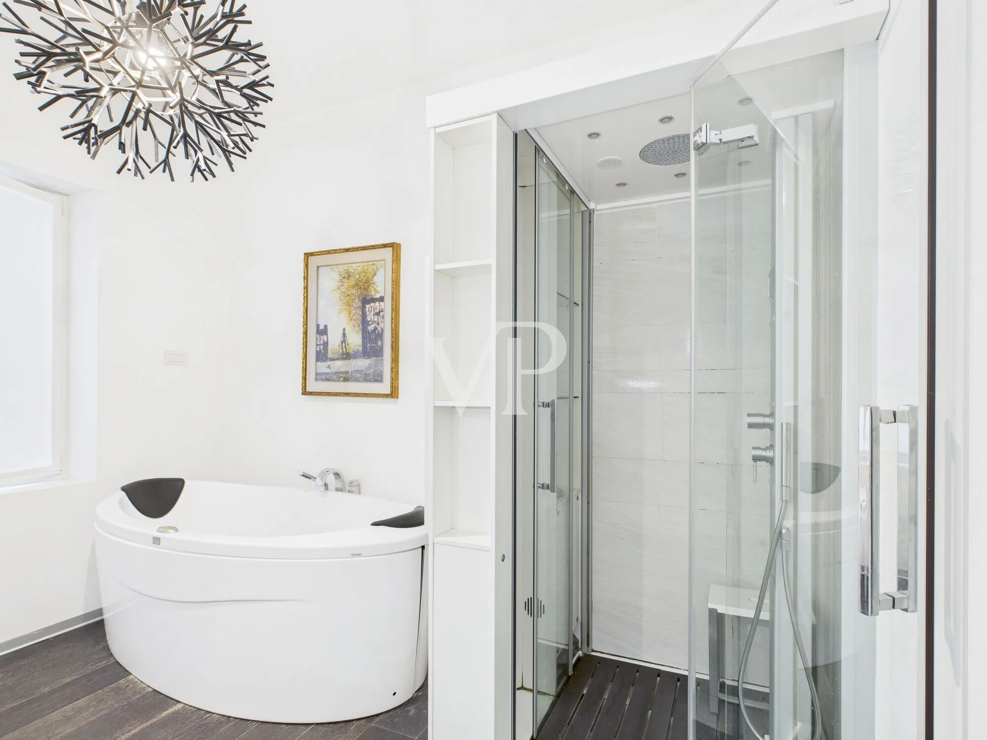 Elegante ático con jardín privado y vistas al Catinaccio