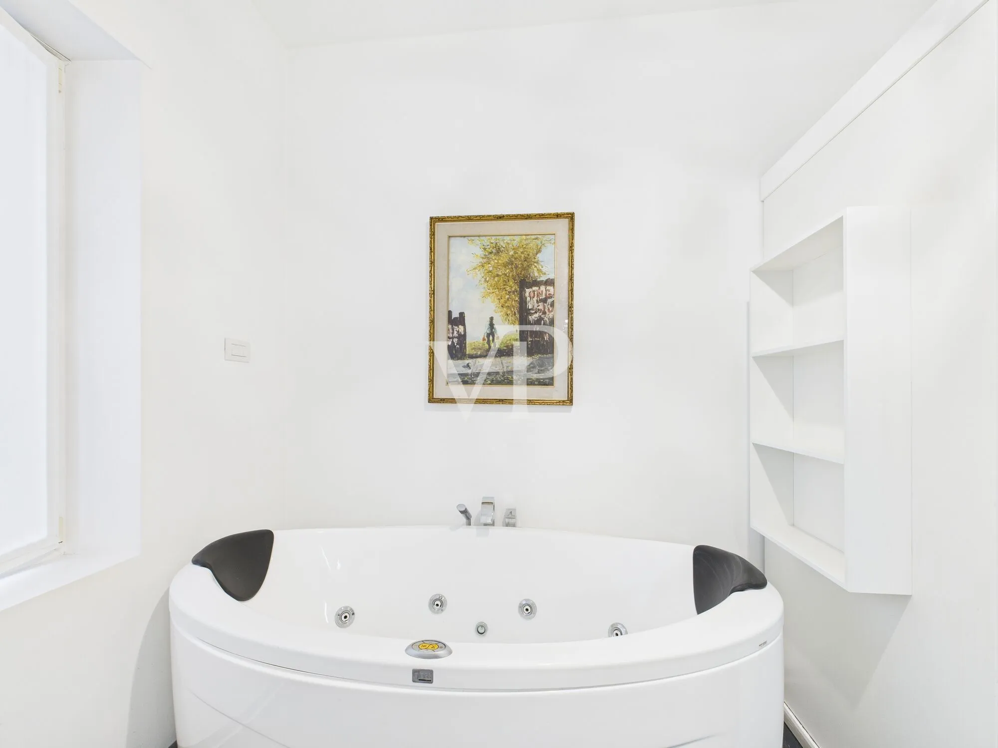 Elegante ático con jardín privado y vistas al Catinaccio