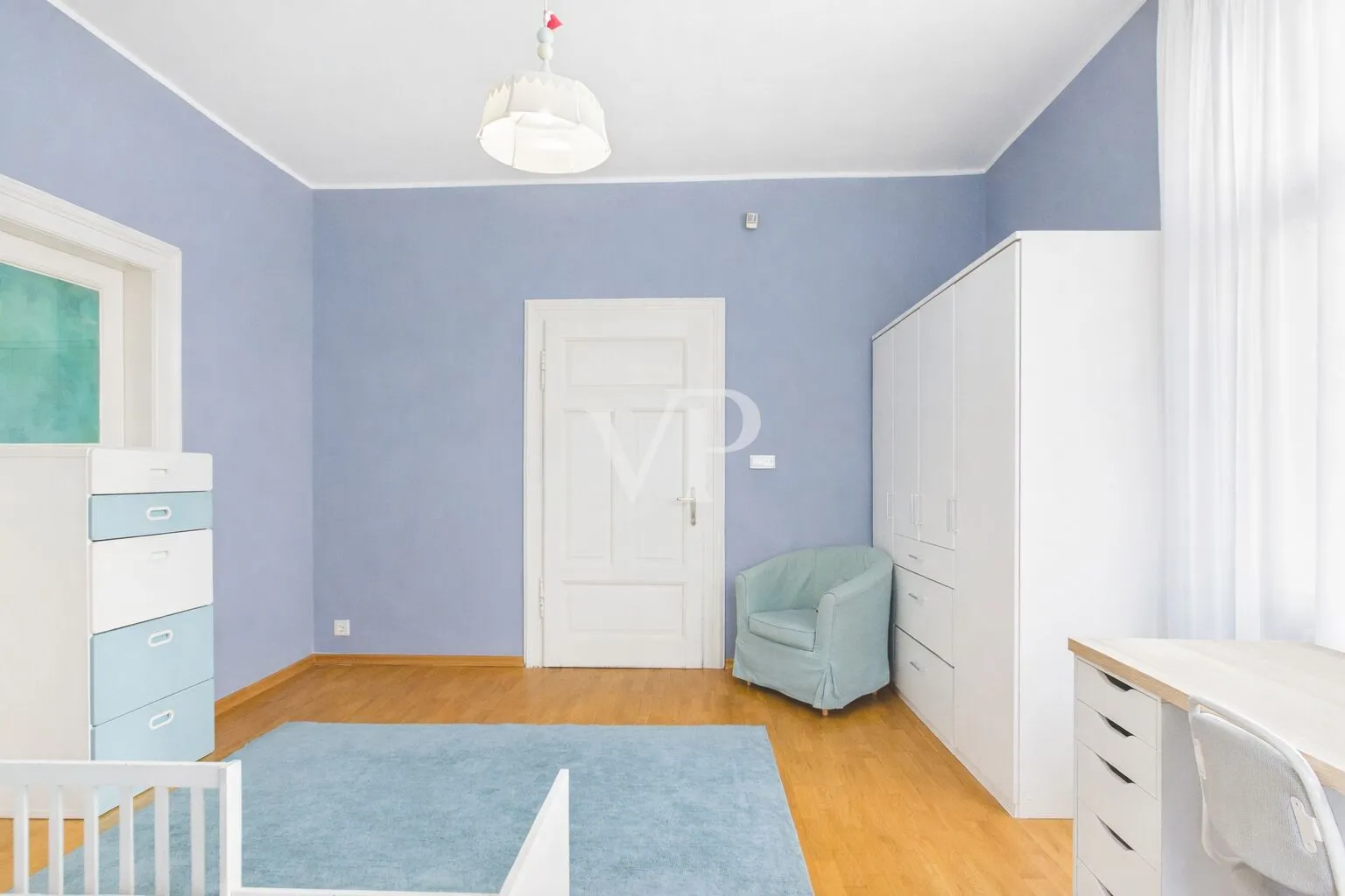 Große Drei-Zimmer-Wohnung mit Garten in exklusiver Lage in Gries