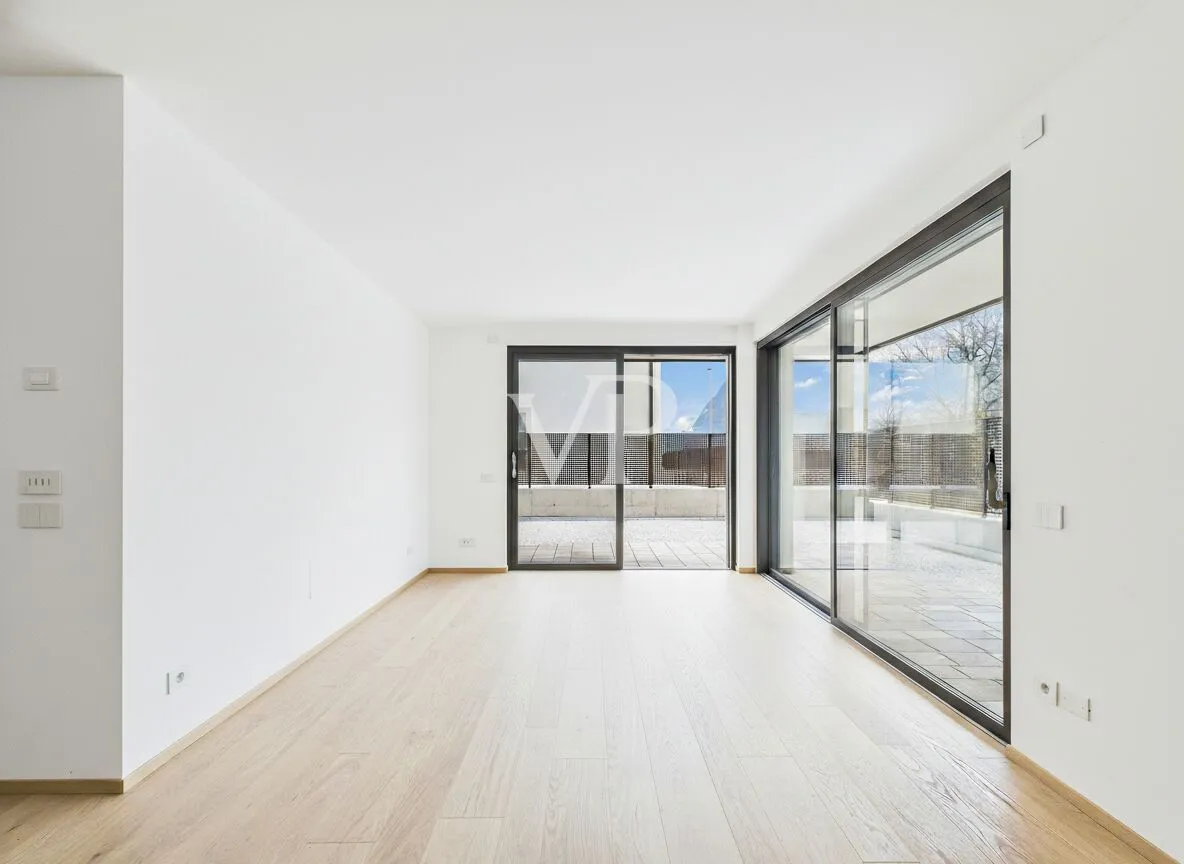 C/1: Moderne Drei-Zimmer-Wohnung mit privatem Garten