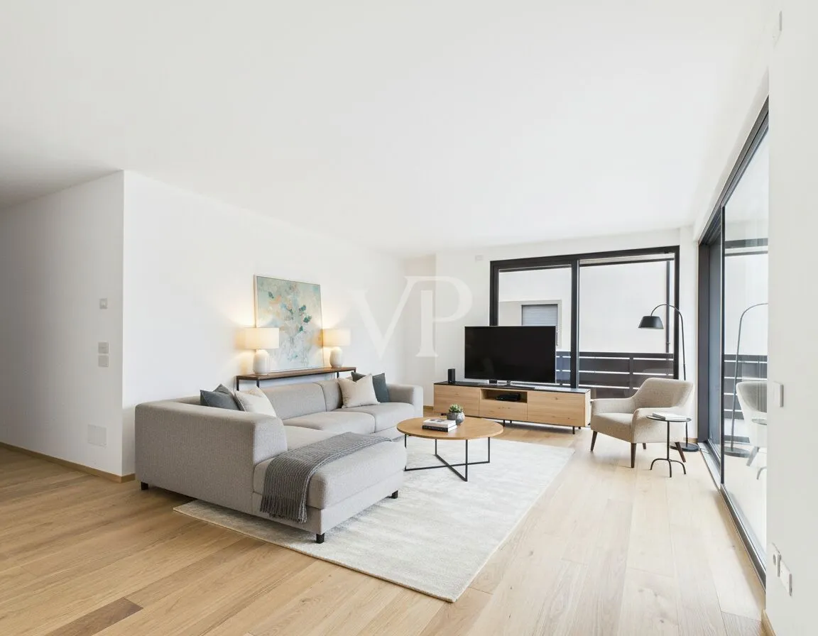 C/4: Moderne und helle Drei-Zimmer-Wohnung mit Terrasse