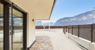 von_poll_real_estate_property_IT264152744_image_1