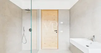 von_poll_real_estate_property_IT264152744_image_11