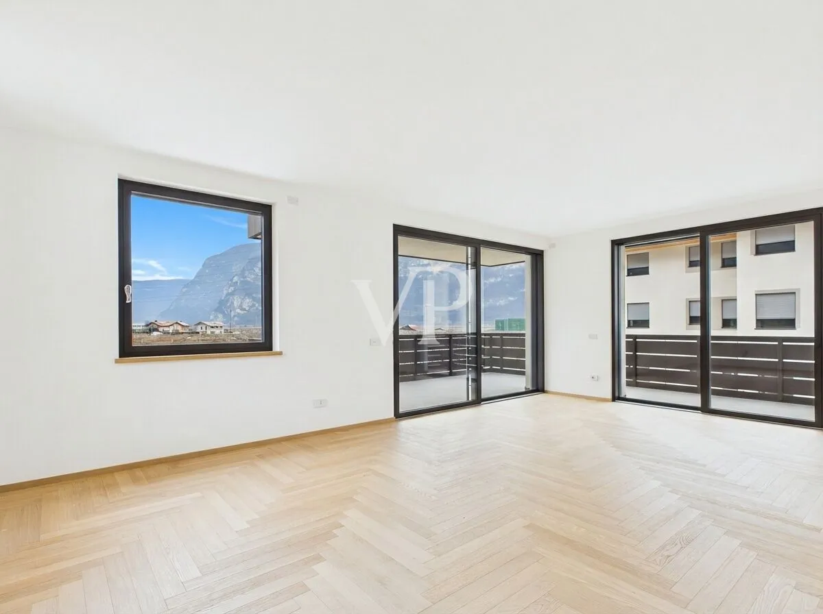 A/2: Luminoso y moderno apartamento de dos dormitorios con terraza