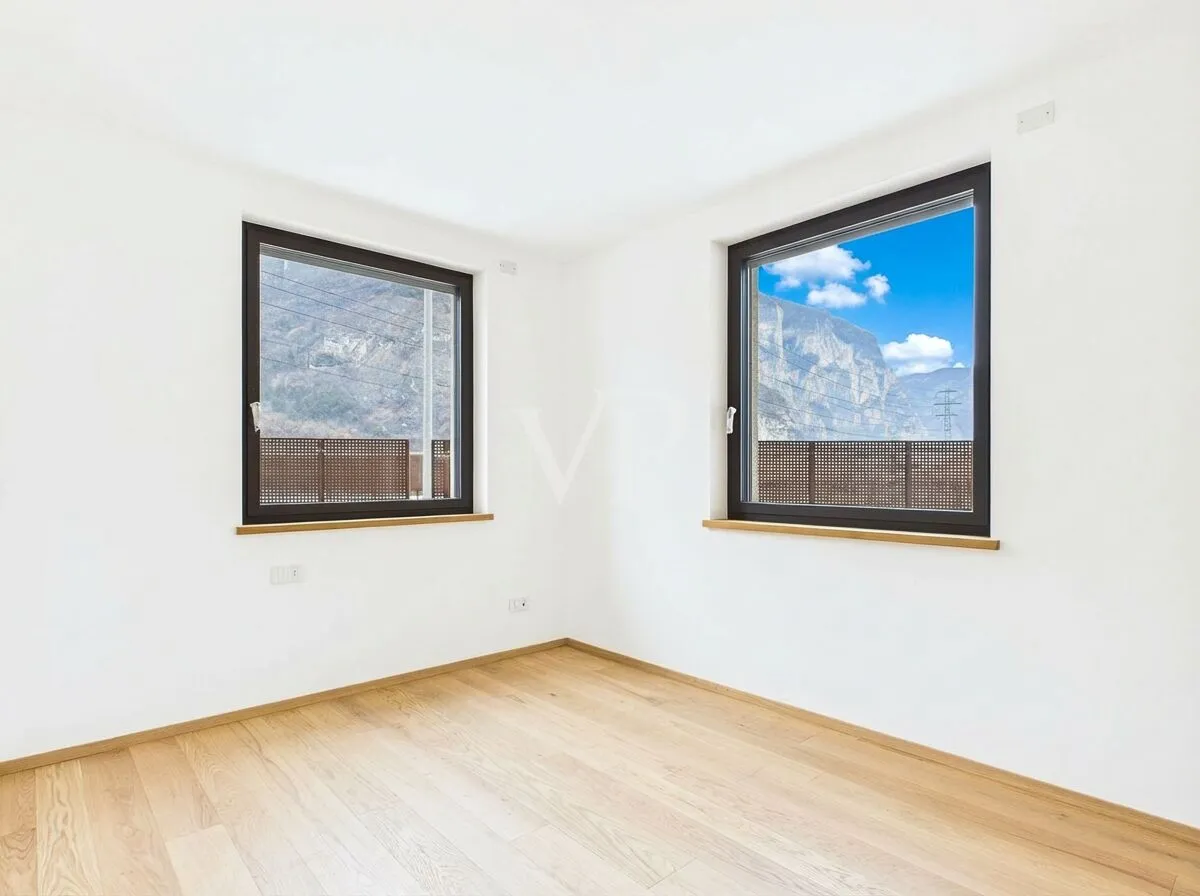 B/1: Moderne und geräumige Vier-Zimmer-Wohnung mit privatem Garten