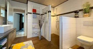 von_poll_real_estate_property_25411019_image_8