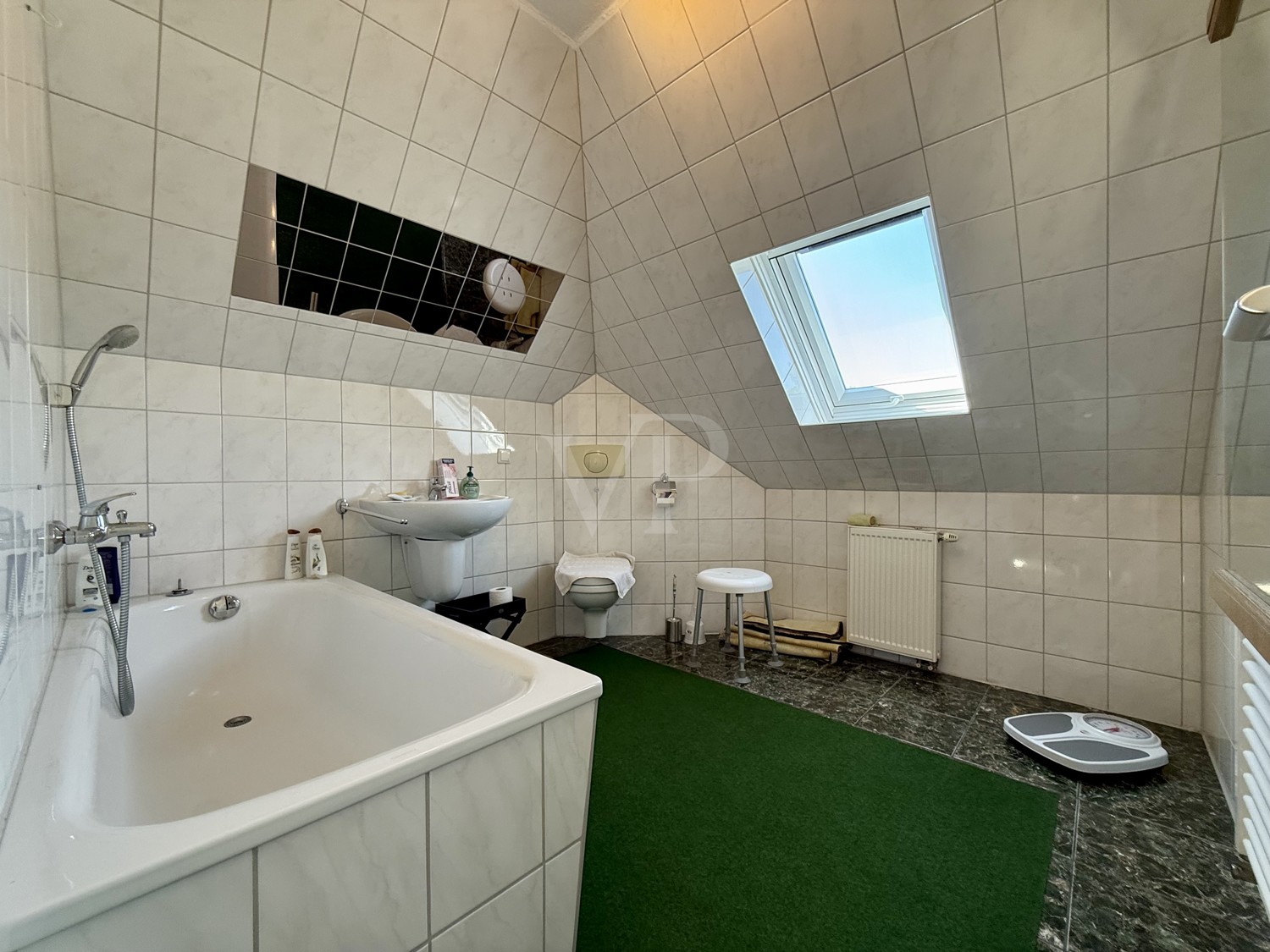 Bad Gästezimmer OG