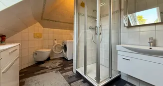 von_poll_real_estate_property_25411019_image_20