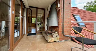 von_poll_real_estate_property_25411016_image_23