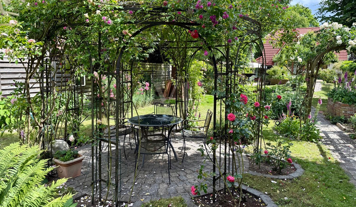 Rosenpavilion