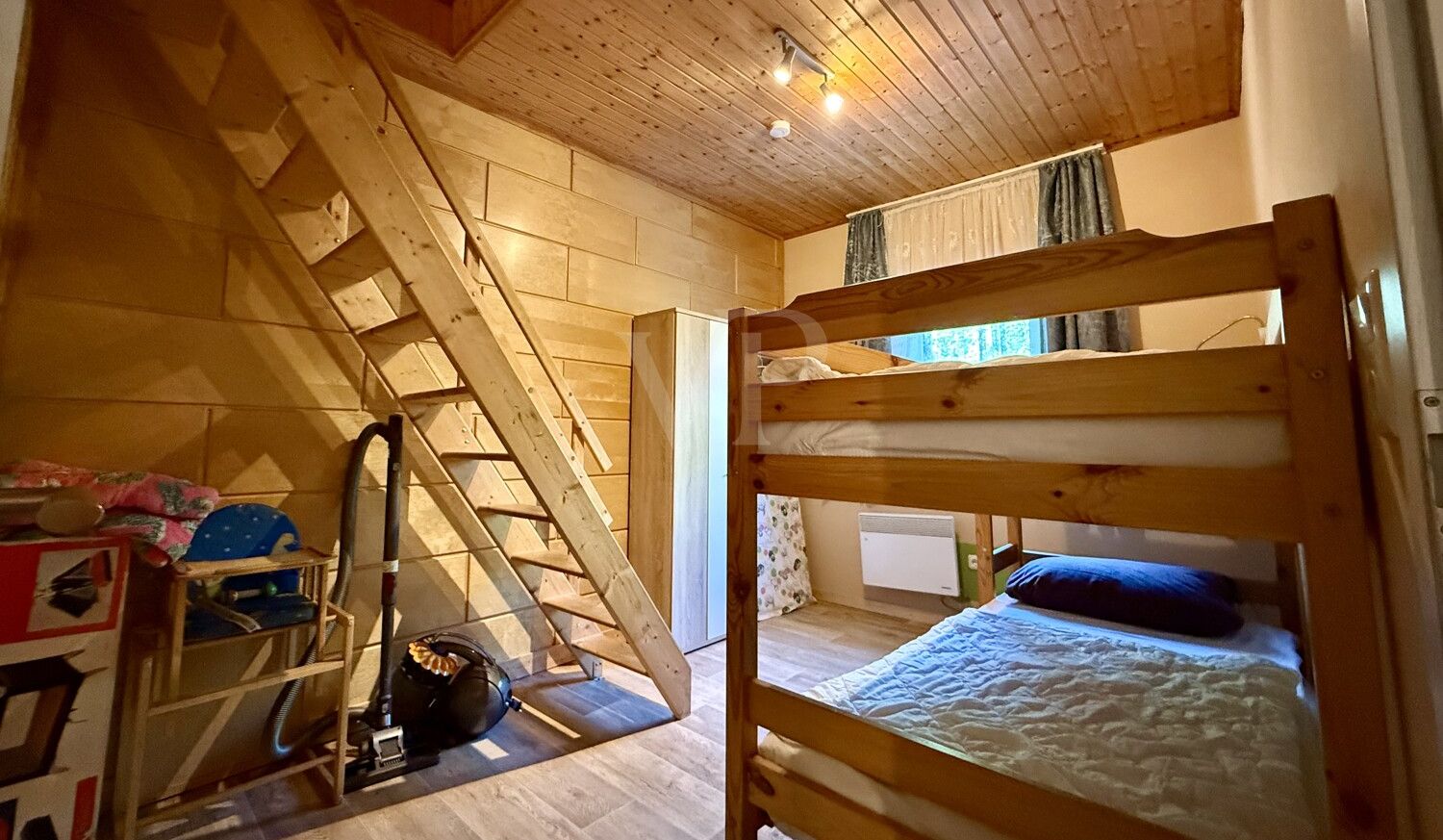 Schlafzimmer 2