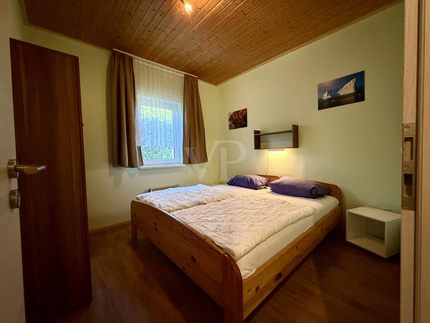 Schlafzimmer 4