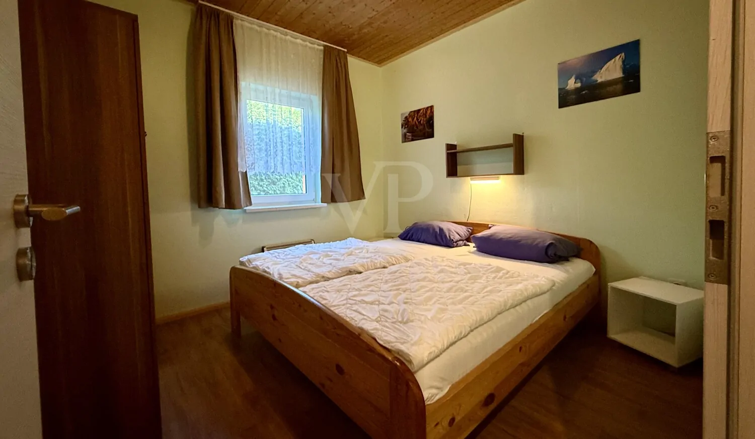 Schlafzimmer 4