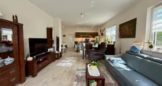 von_poll_real_estate_property_25411015_image_9