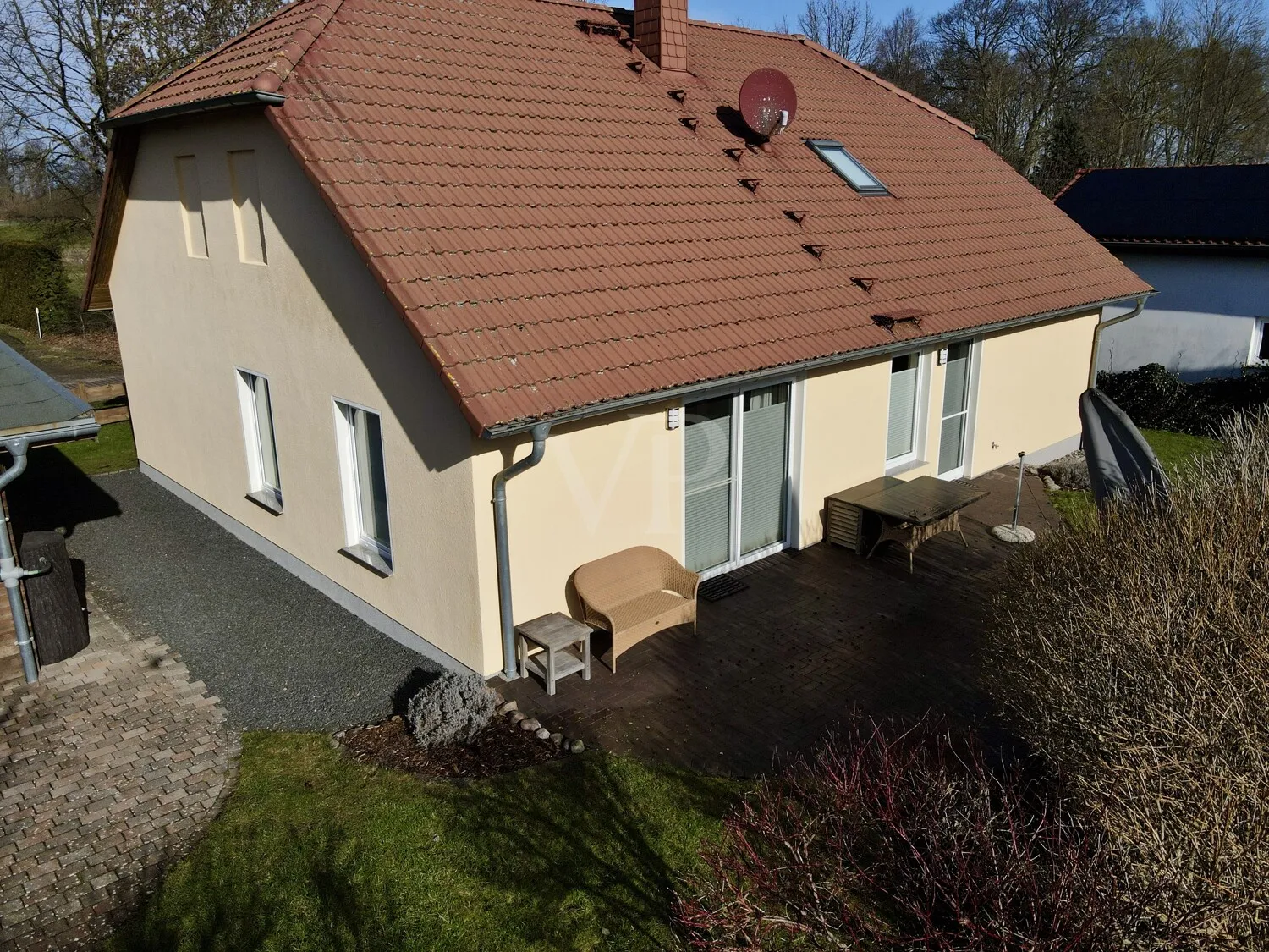 hinten
