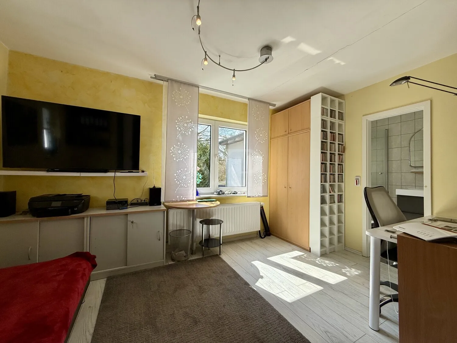 Wohn- / Schlafzimmer MEA 8