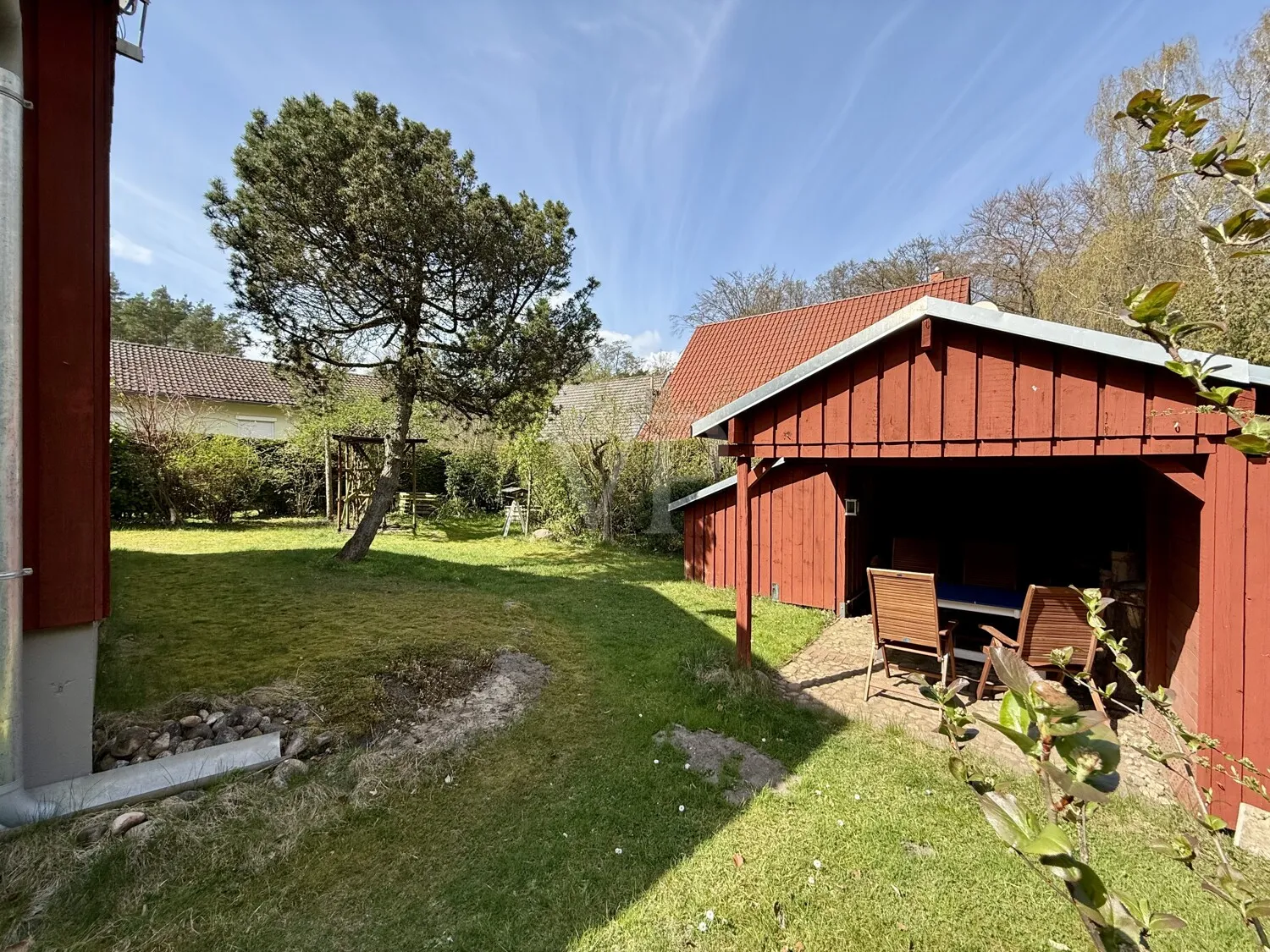 hinterm Haus