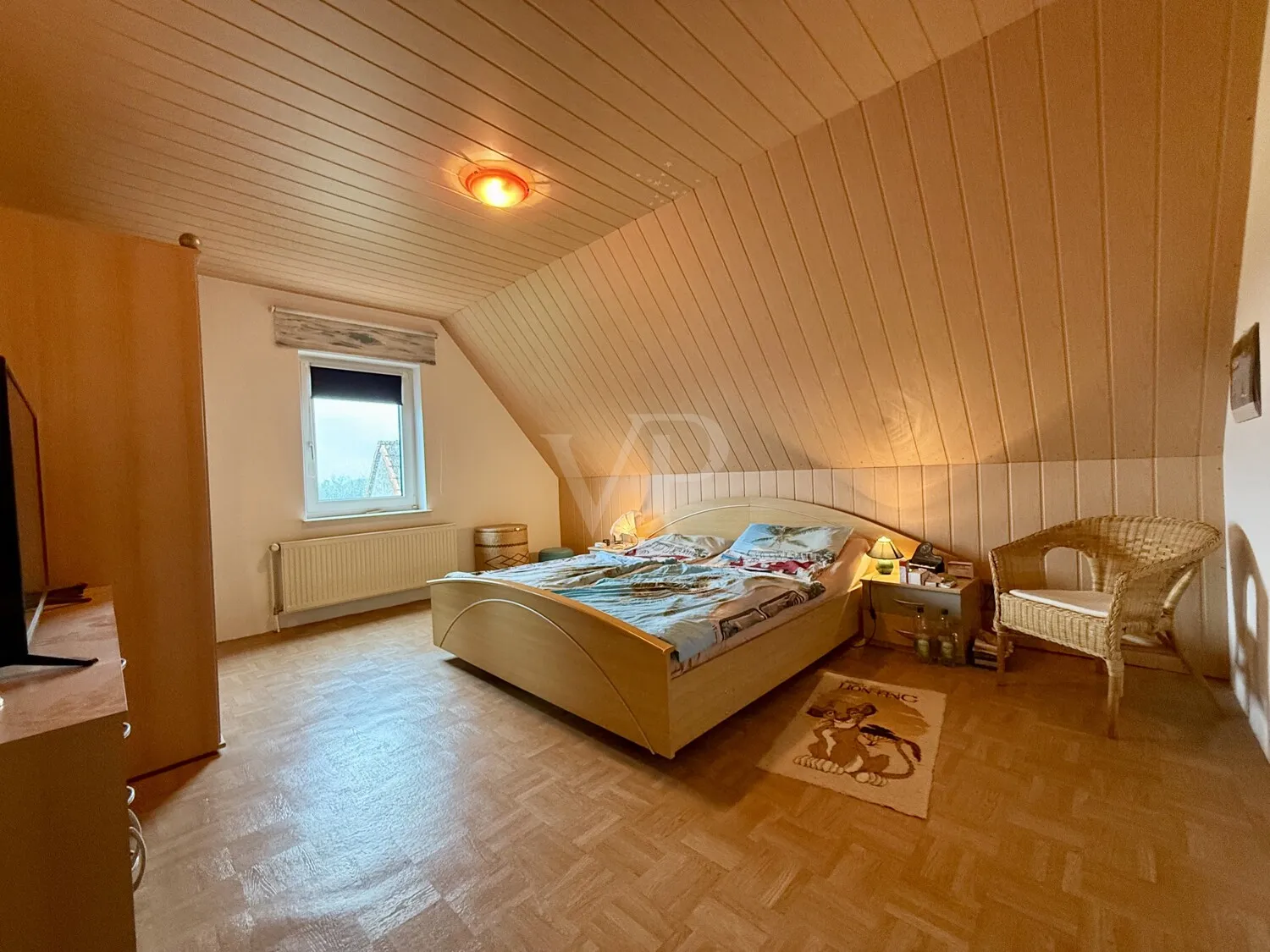 Schlafzimmer 1