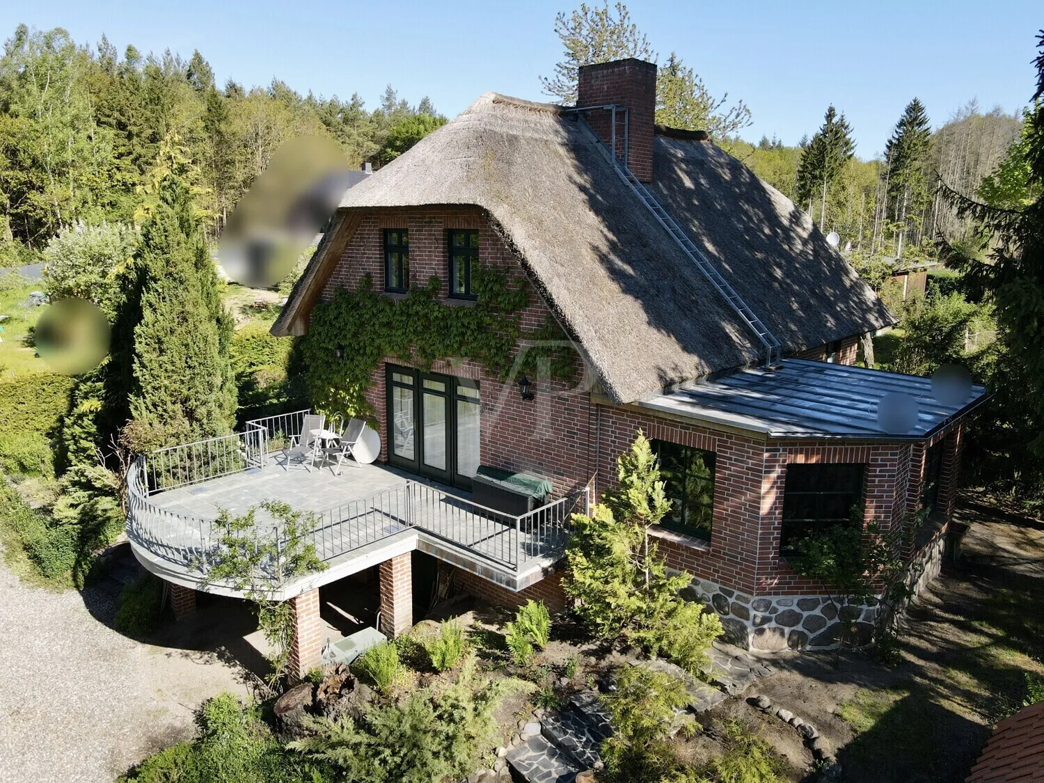 Titelbild Reetdachhause