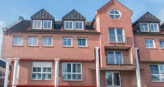 von_poll_real_estate_property_20242012_image_0