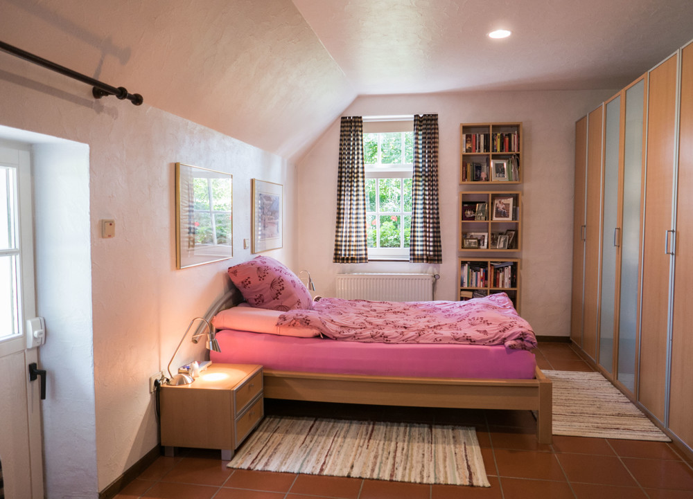 Schlafzimmer 1