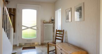 von_poll_real_estate_property_25242025_image_2