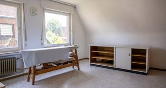 von_poll_real_estate_property_25242025_image_9