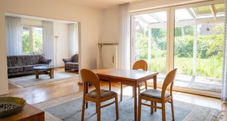 von_poll_real_estate_property_25242025_image_4