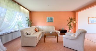 von_poll_real_estate_property_25242011_image_11