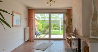 von_poll_real_estate_property_25242011_image_15