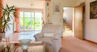 von_poll_real_estate_property_25242011_image_12