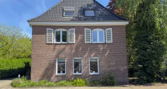 von_poll_real_estate_property_25242015_image_2